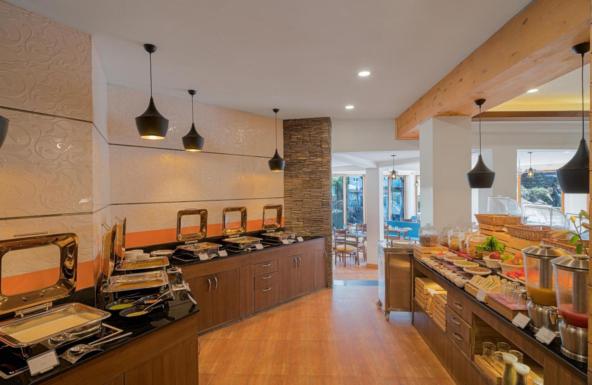 Zone Connect By The Park Mussoorie Hotel Bagian luar foto